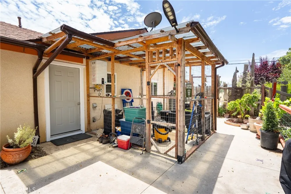 9265 Linden Avenue Atascadero, CA 93422