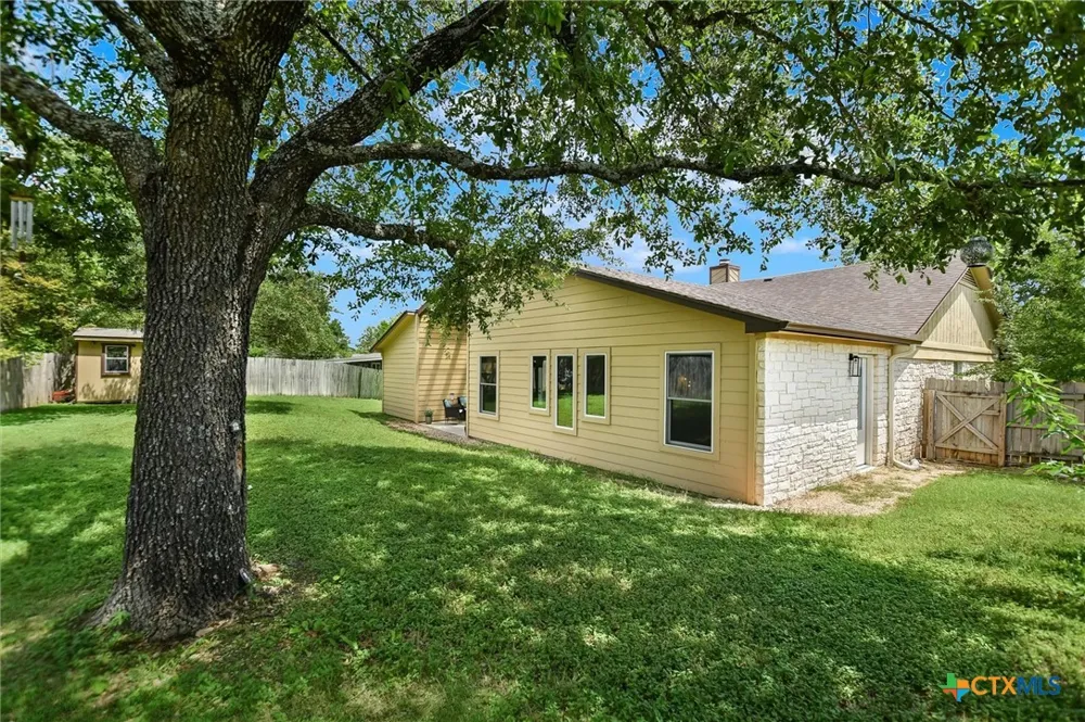 1002 W Noton Street Pflugerville, TX 78660