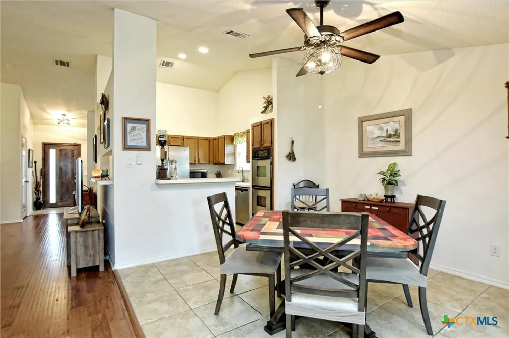 1002 W Noton Street Pflugerville, TX 78660
