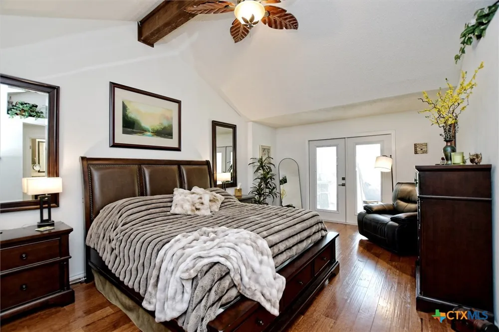 1002 W Noton Street Pflugerville, TX 78660