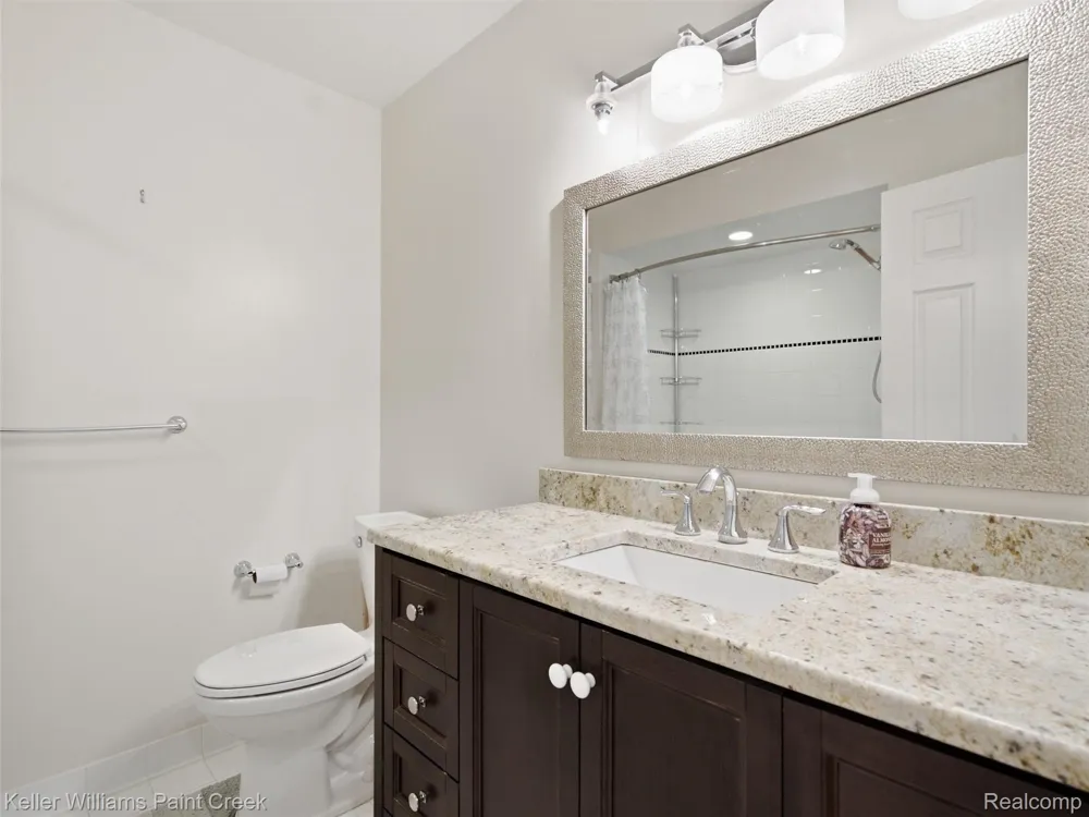 42630 Plymouth Hollow Drive #17 Plymouth Charter Township, MI 48170