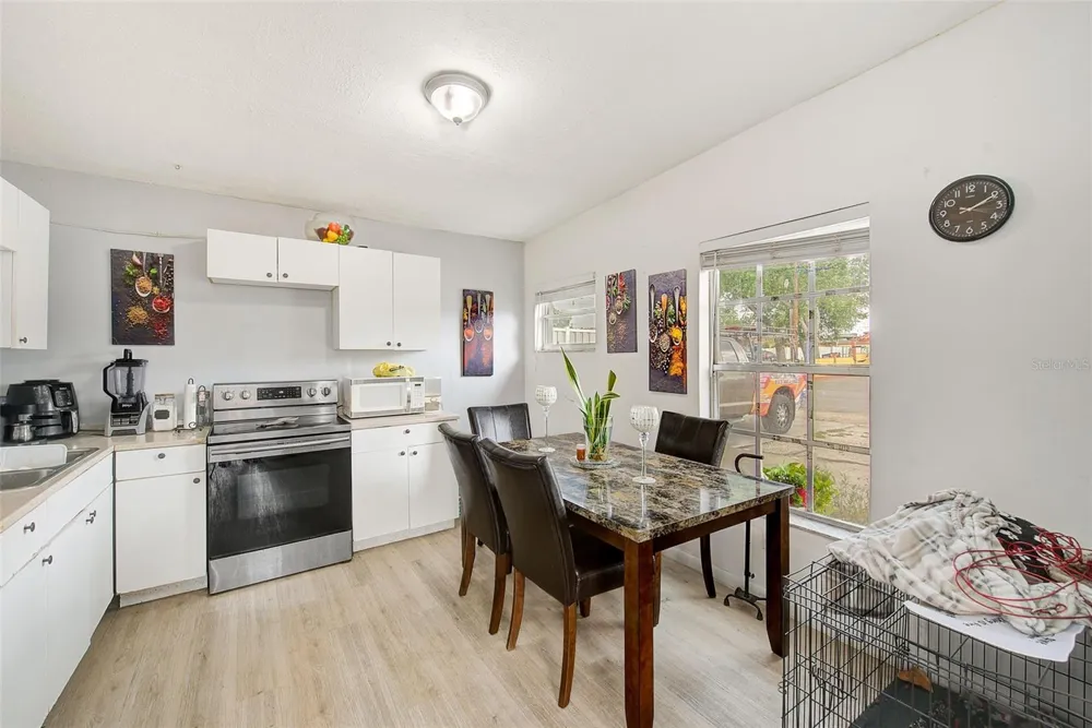 2318 W POWHATAN AVENUE Tampa, FL 33603
