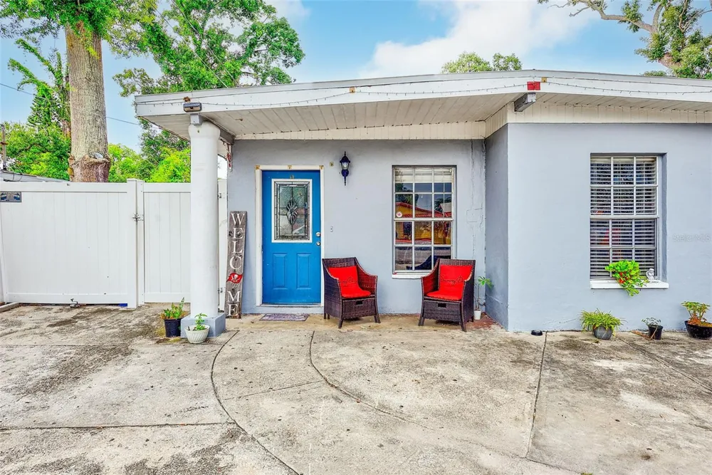 2318 W POWHATAN AVENUE Tampa, FL 33603