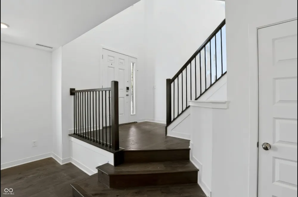 1960 Rosette Way Indianapolis, IN 46202