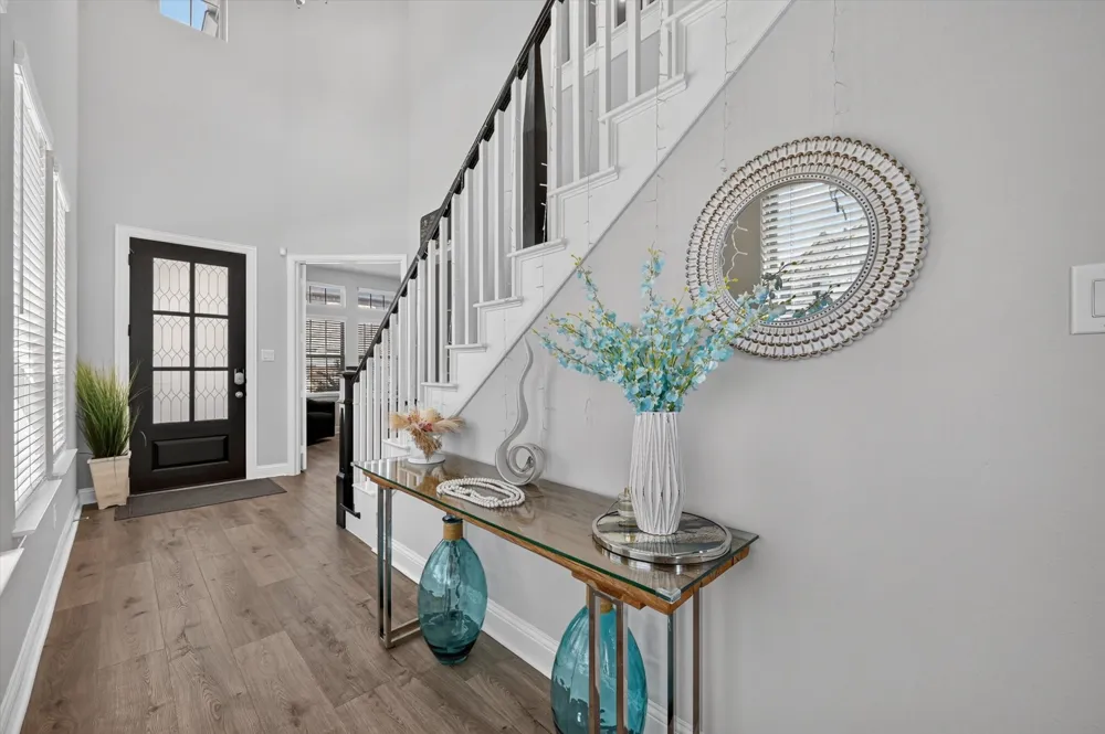 12991 Vinson Drive Farmers Branch, TX 75234