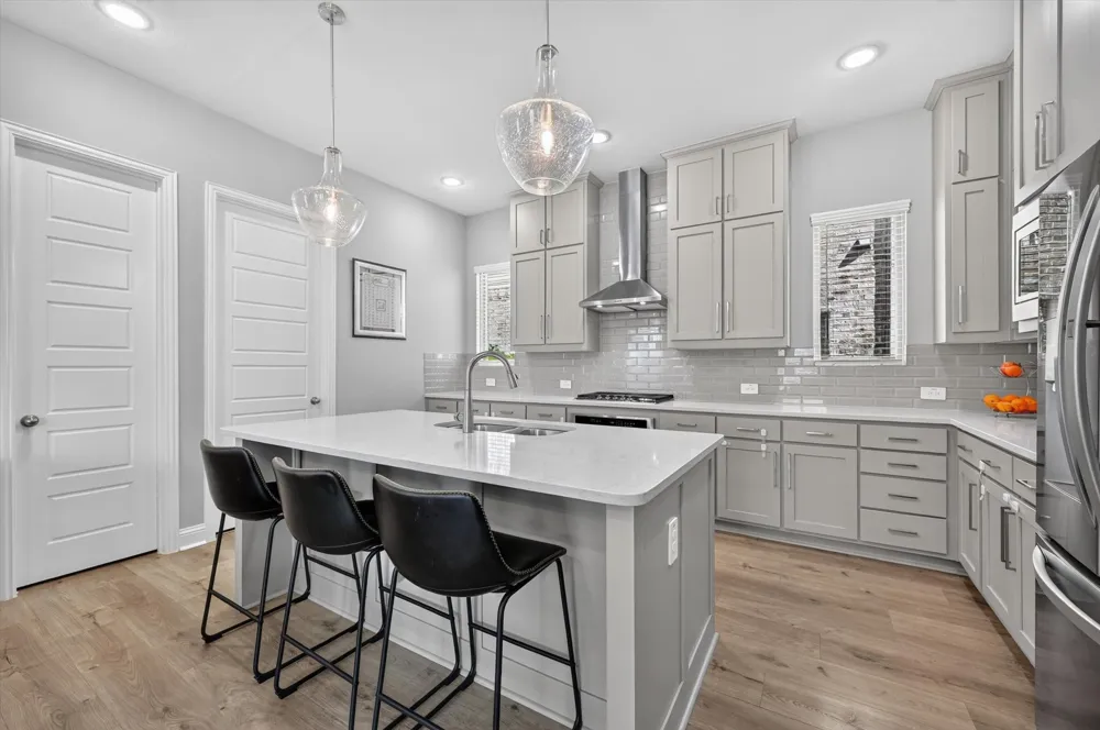 12991 Vinson Drive Farmers Branch, TX 75234