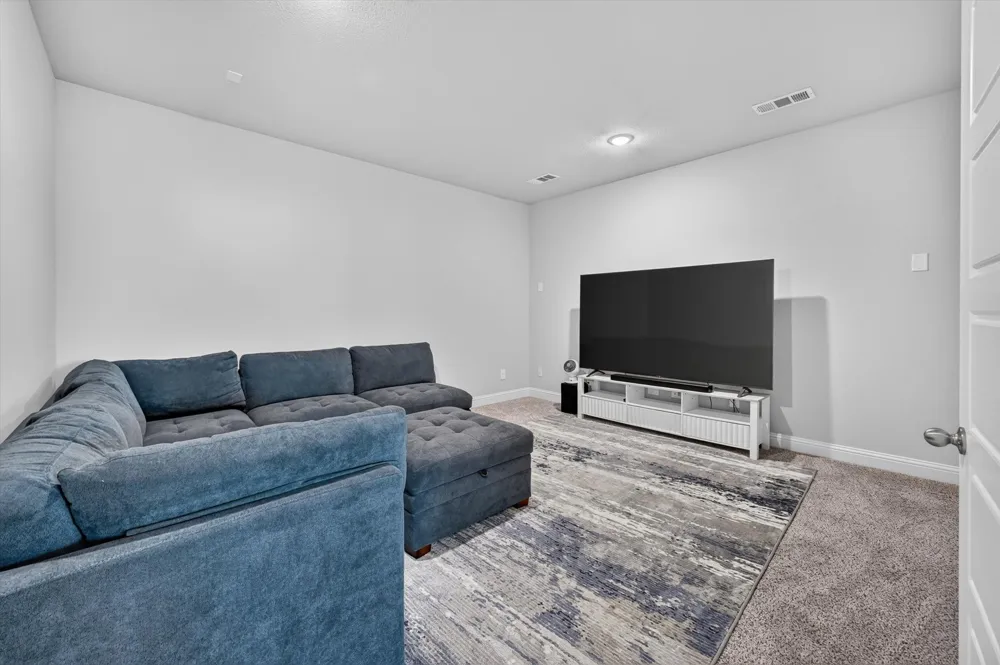 12991 Vinson Drive Farmers Branch, TX 75234