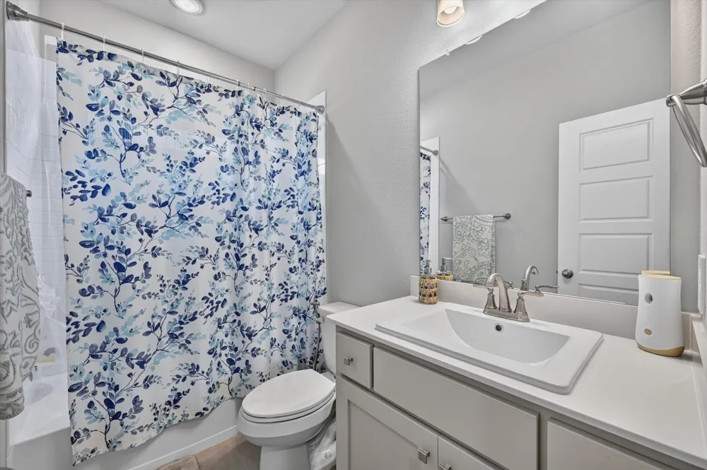 12991 Vinson Drive Farmers Branch, TX 75234