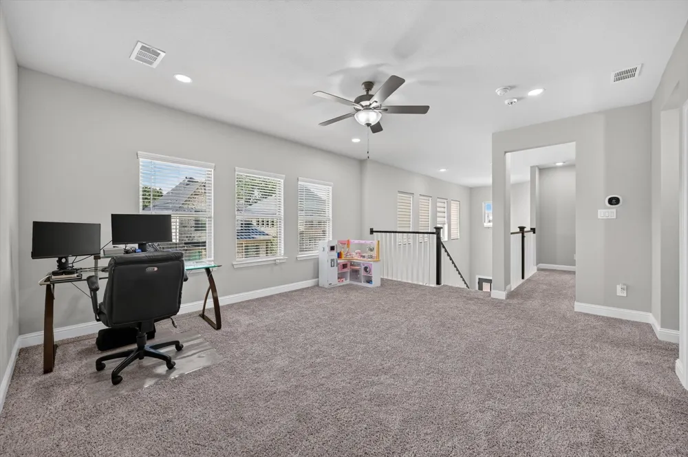 12991 Vinson Drive Farmers Branch, TX 75234