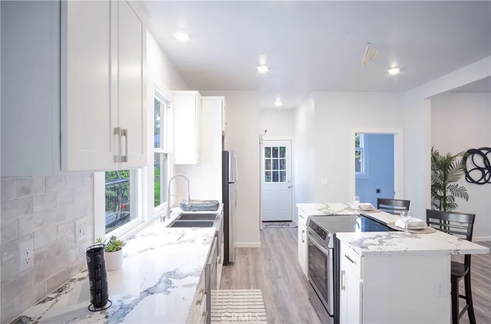 3520 Harrison Street Oakland, CA 94611