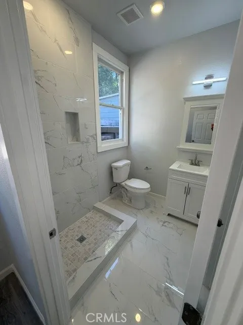 3520 Harrison Street Oakland, CA 94611