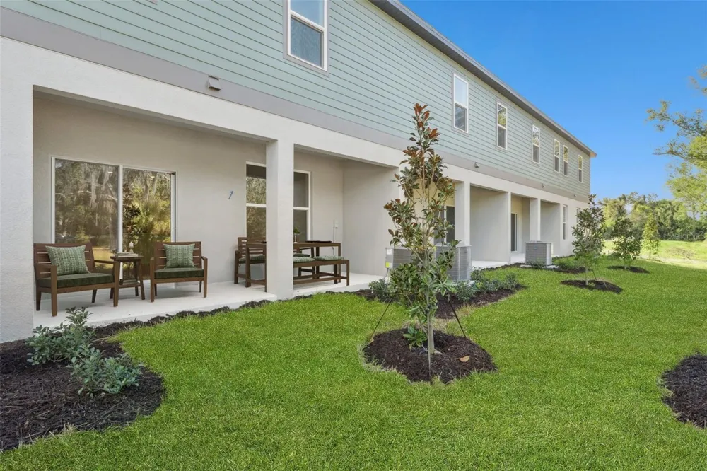 2298 RED PINE COURT Eustis, FL 32726