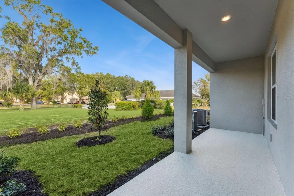 2298 RED PINE COURT Eustis, FL 32726