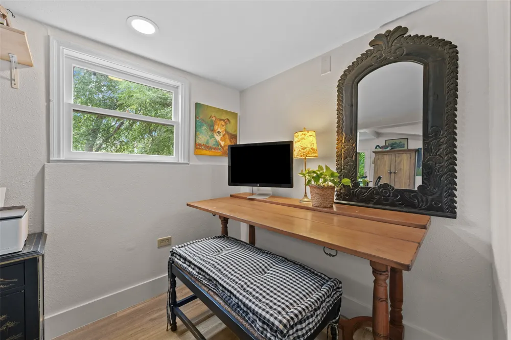 3302 Cherrywood Road Austin, TX 78722