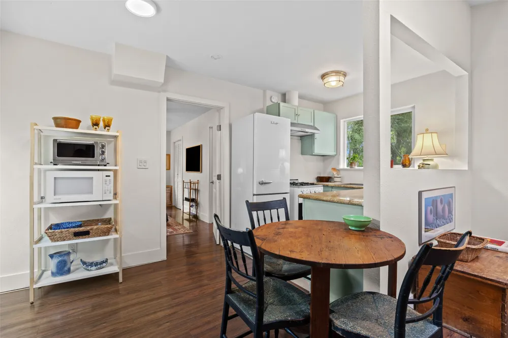 3302 Cherrywood Road Austin, TX 78722