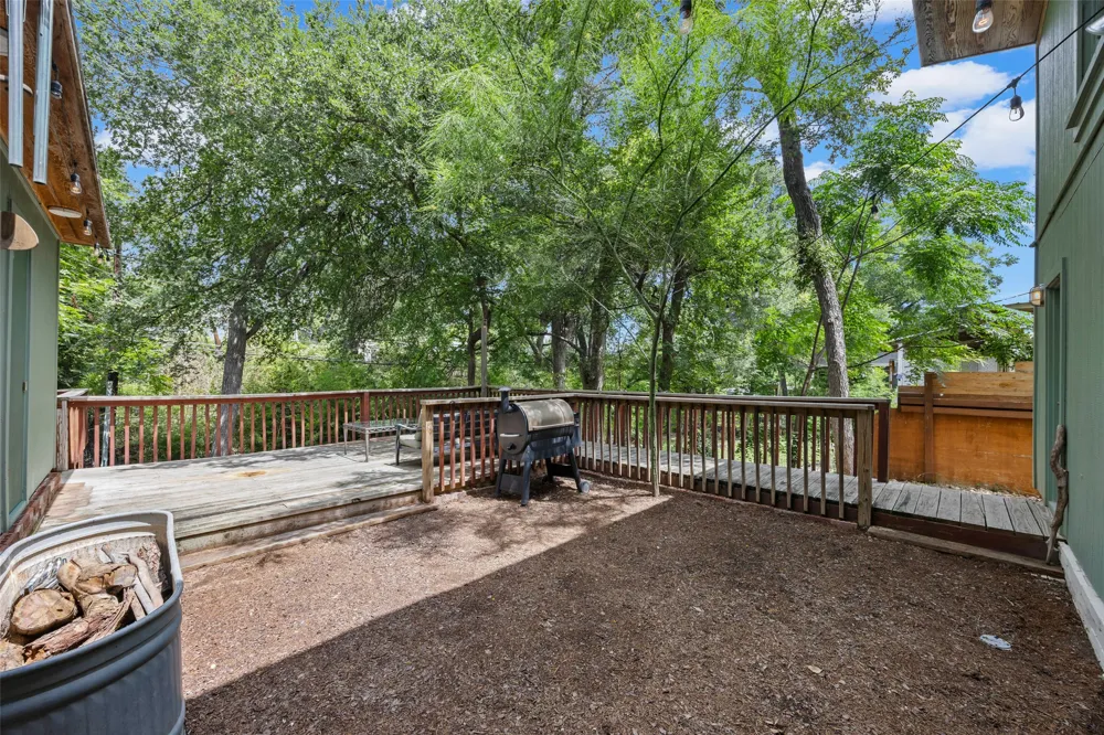 3302 Cherrywood Road Austin, TX 78722