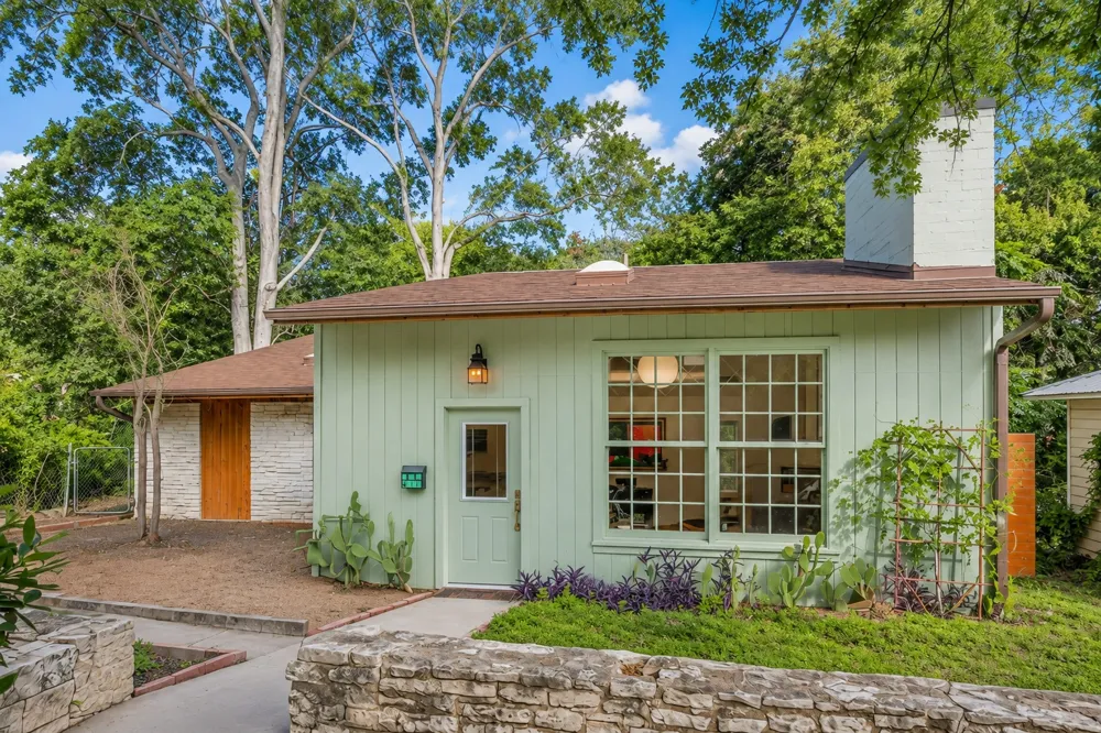 3302 Cherrywood Road Austin, TX 78722