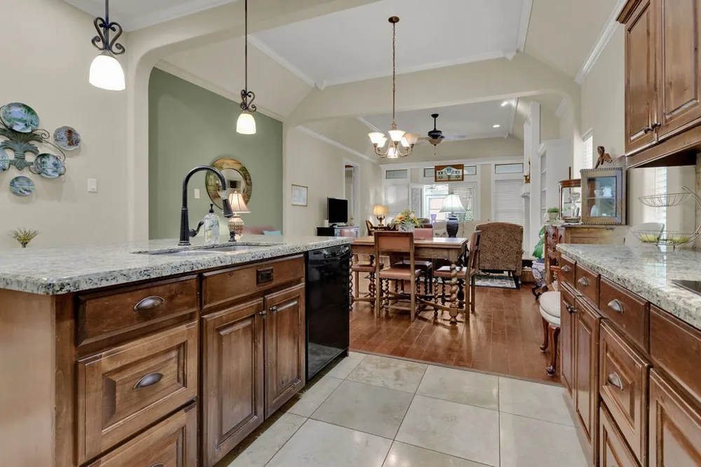 110 Timber Creek Court Lindale, TX 75771