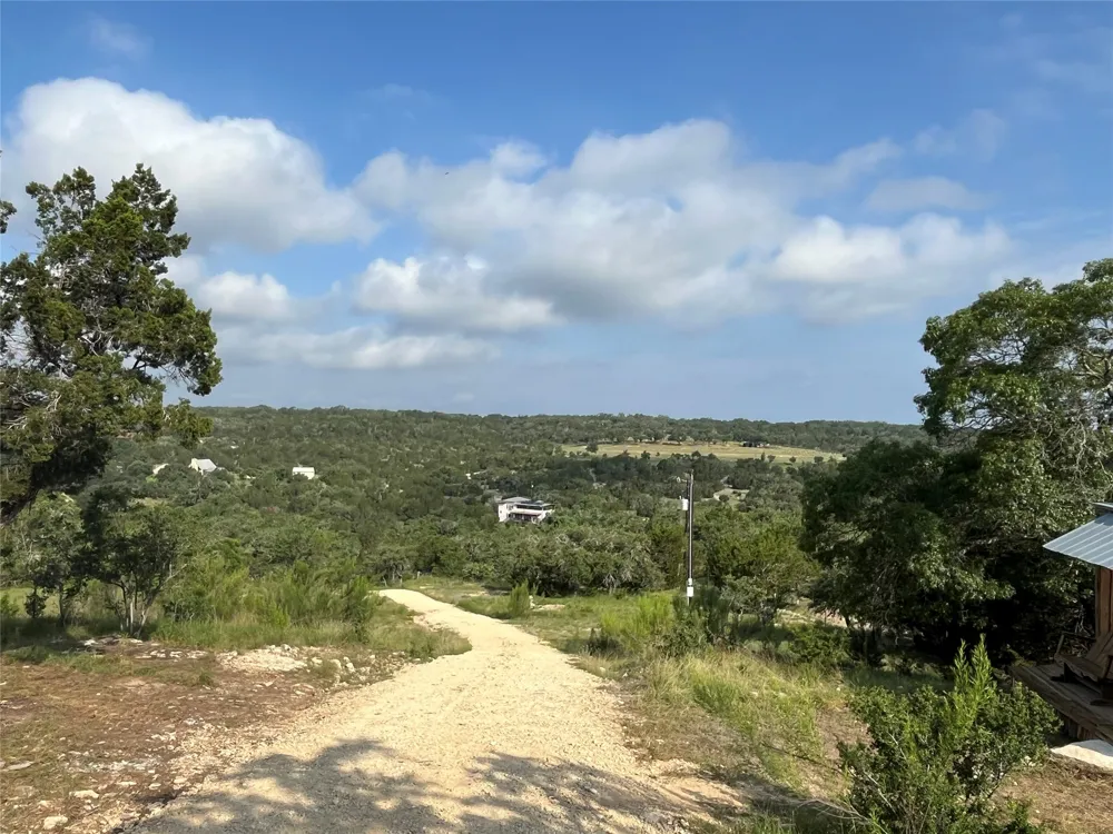 141 Hill Cove Dripping Springs, TX 78620
