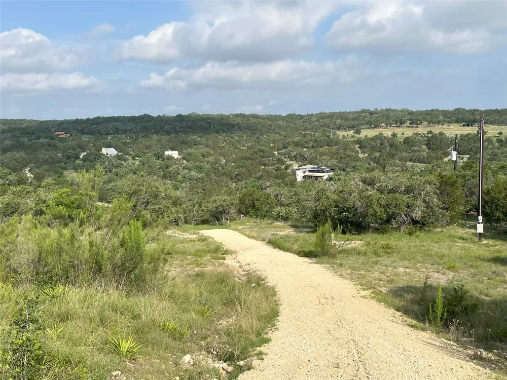 141 Hill Cove Dripping Springs, TX 78620