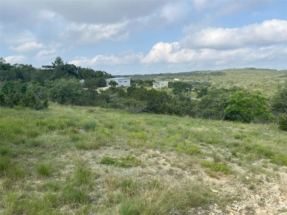 141 Hill Cove Dripping Springs, TX 78620