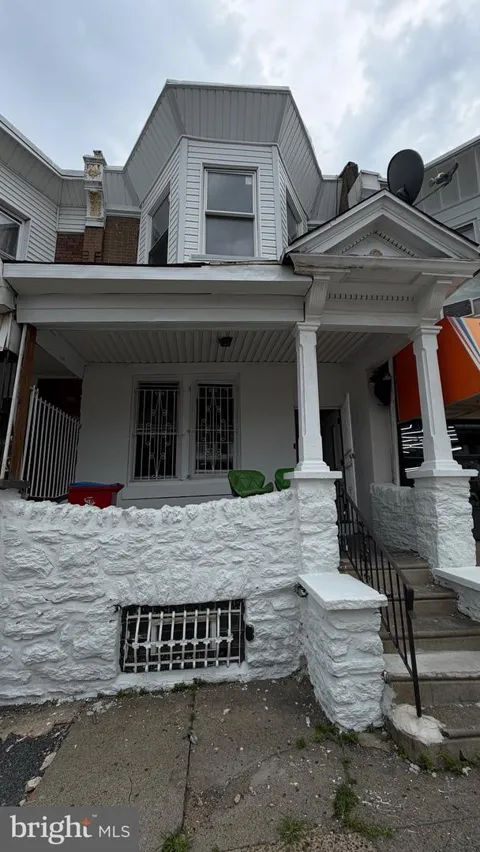 4441 5TH STREET