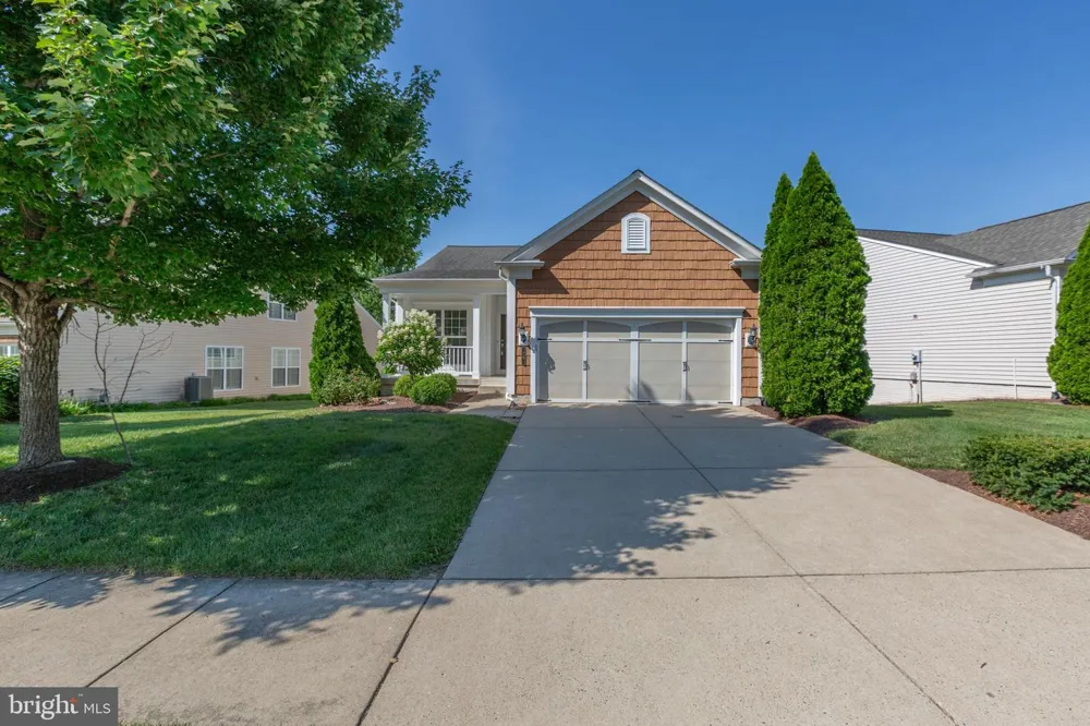 76 DENISON STREET Fredericksburg, VA 22406