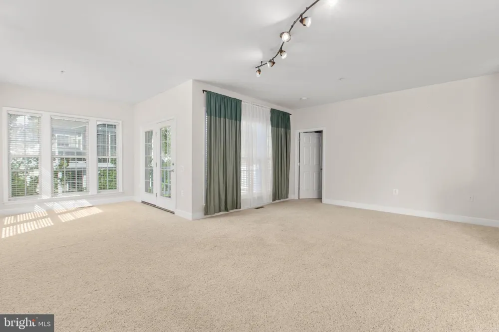 76 DENISON STREET Fredericksburg, VA 22406