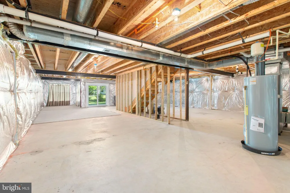 76 DENISON STREET Fredericksburg, VA 22406