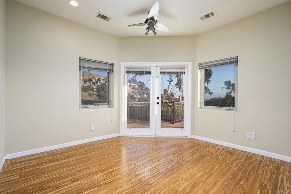 11687 VALLE VISTA RD Lakeside, CA 92040