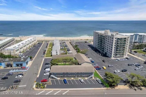 455 Ocean Boulevard #10