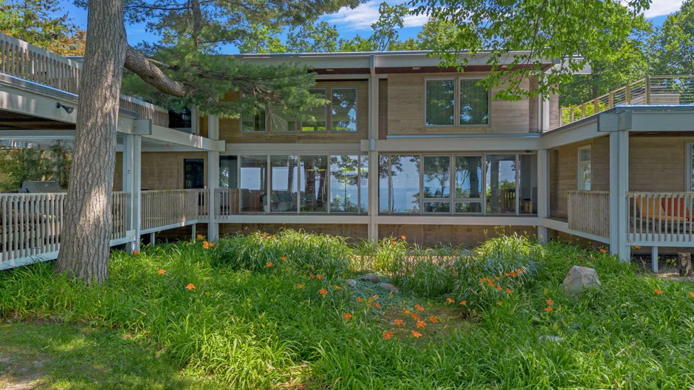 1600 Rocky Gap Road Benton Charter Township, MI 49022