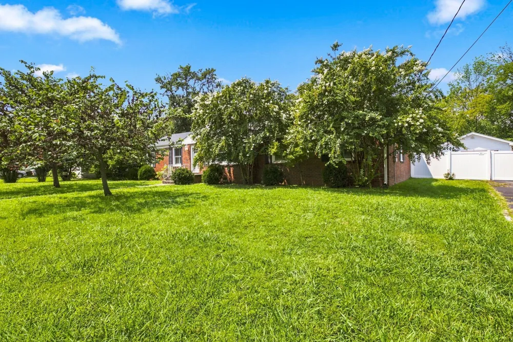 122 Hammond Ave Lebanon, TN 37087