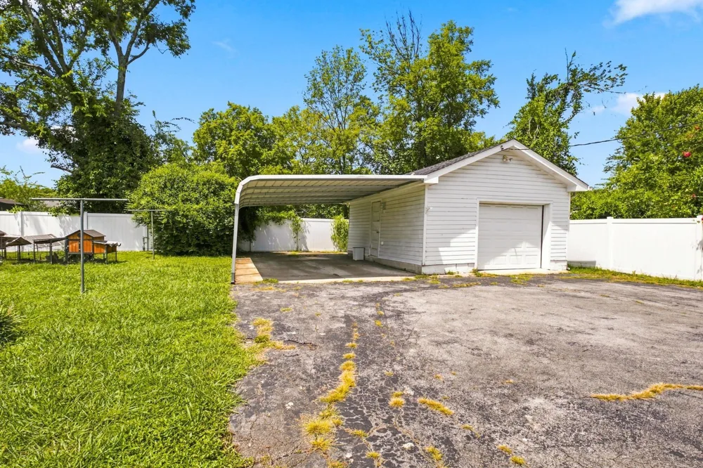 122 Hammond Ave Lebanon, TN 37087