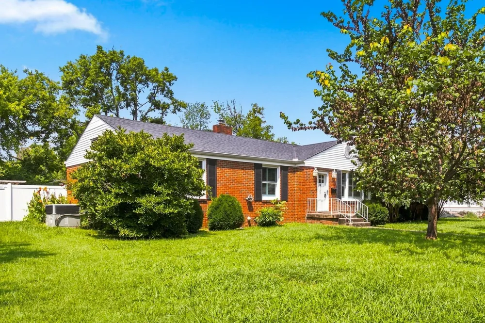 122 Hammond Ave Lebanon, TN 37087