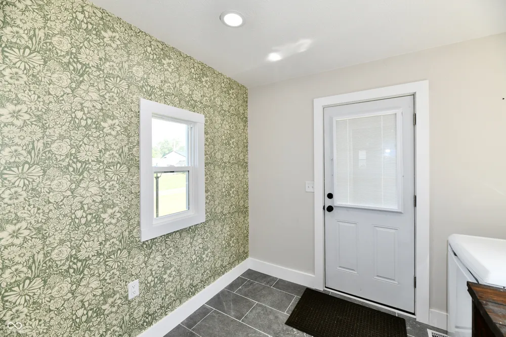 1526 B STREET Elwood, IN 46036