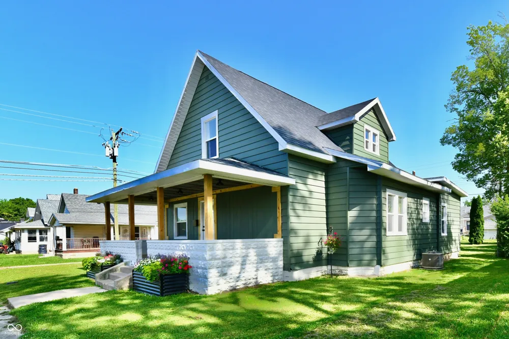 1526 B STREET Elwood, IN 46036