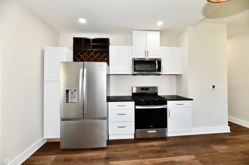 1526 B STREET Elwood, IN 46036
