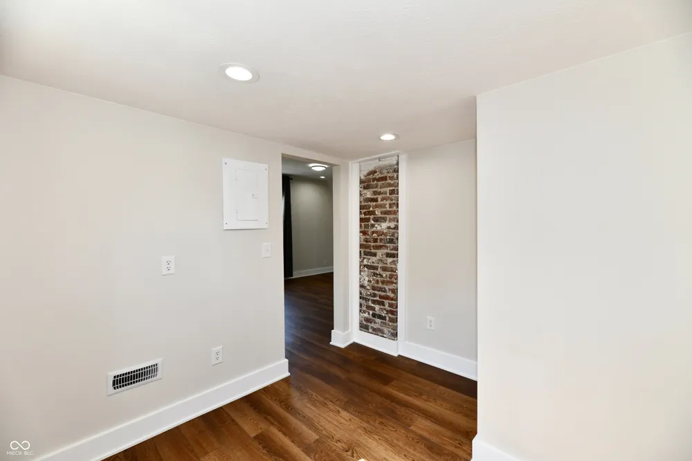 1526 B STREET Elwood, IN 46036