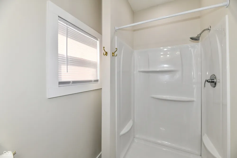 1526 B STREET Elwood, IN 46036