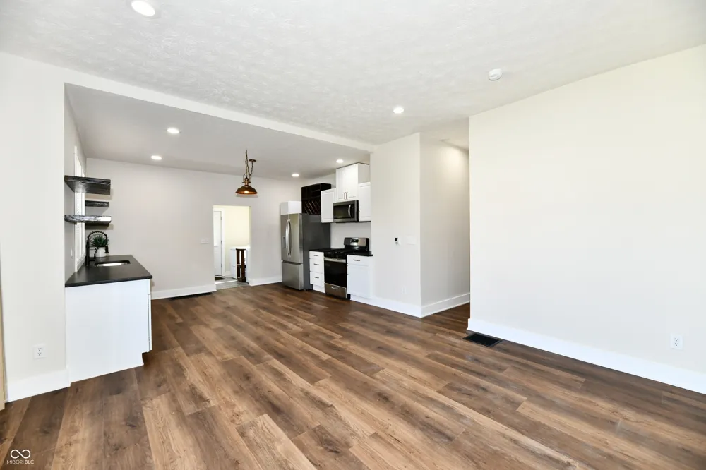 1526 B STREET Elwood, IN 46036