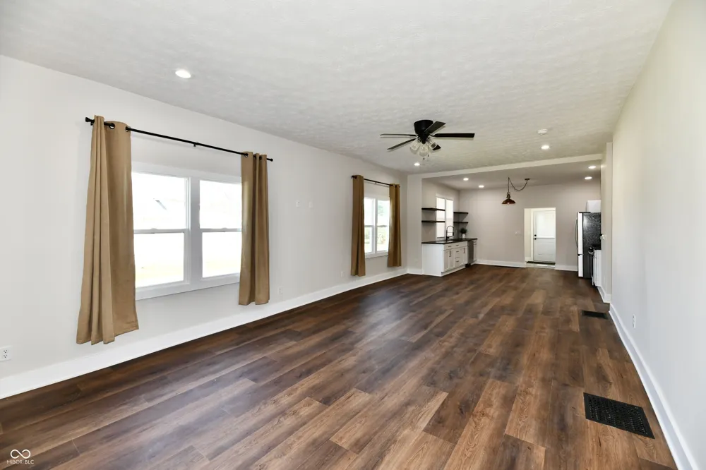 1526 B STREET Elwood, IN 46036