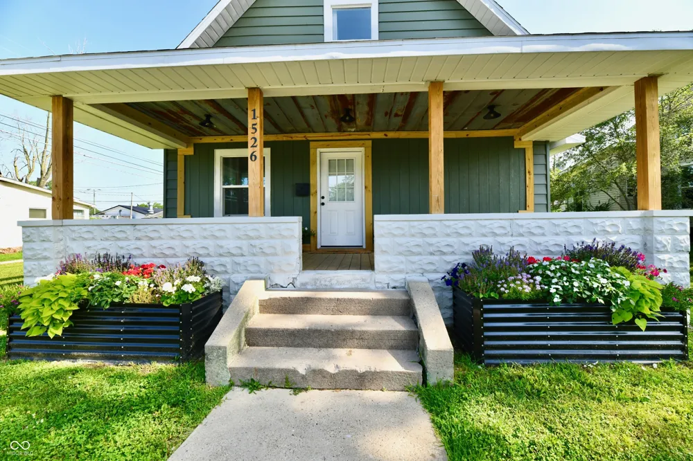 1526 B STREET Elwood, IN 46036