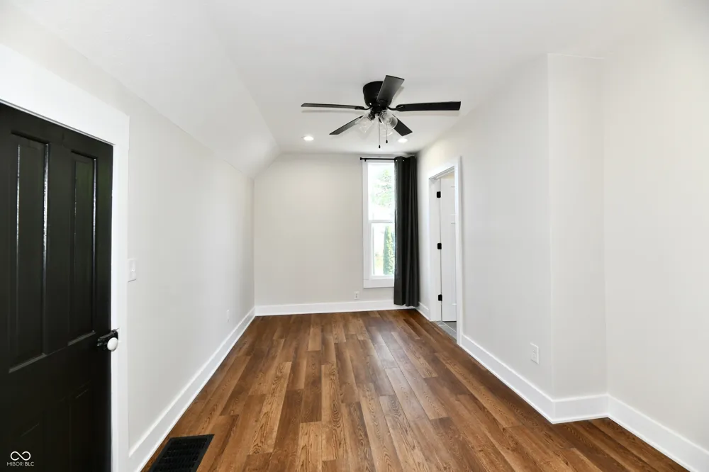 1526 B STREET Elwood, IN 46036