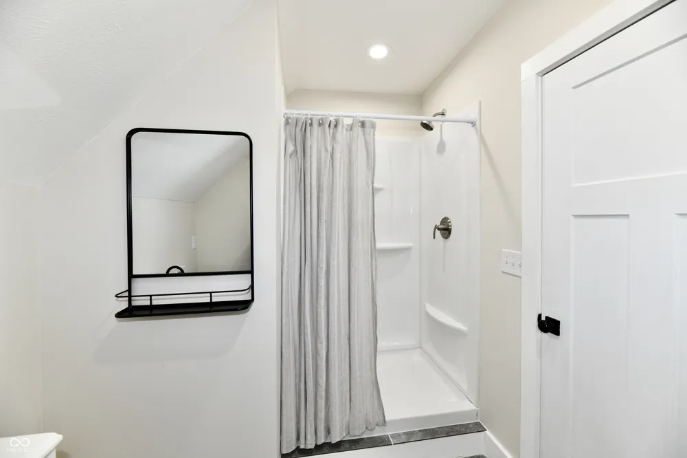 1526 B STREET Elwood, IN 46036