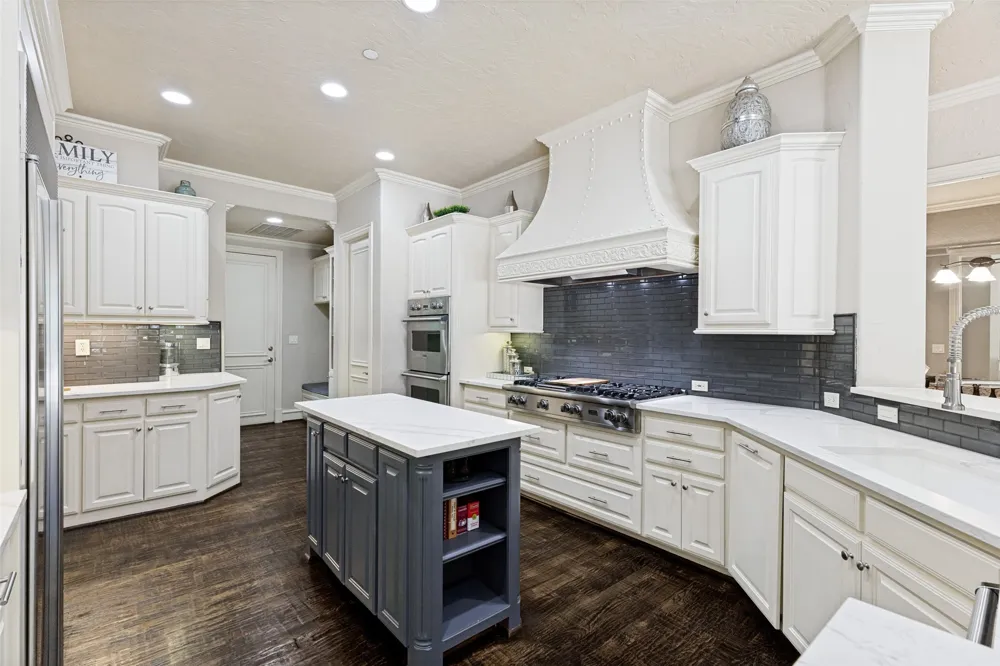 1612 Fair Oaks Drive Westlake, TX 76262
