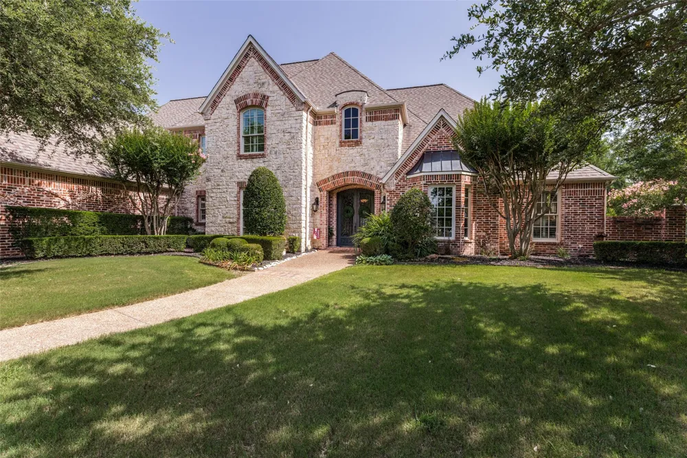 1612 Fair Oaks Drive Westlake, TX 76262