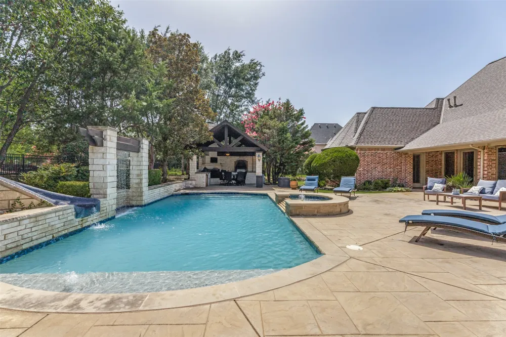 1612 Fair Oaks Drive Westlake, TX 76262