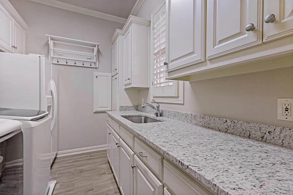 1612 Fair Oaks Drive Westlake, TX 76262