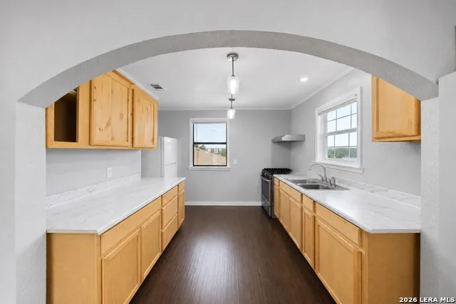 165 Trent Rd S Kerrville, TX 78028